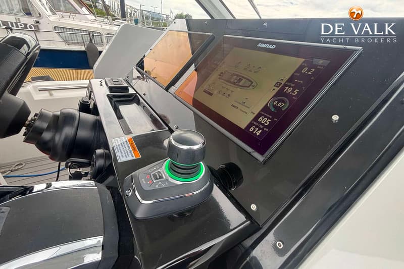 Pirelli 35 Outboard foto 11