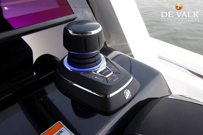 Pirelli 35 Outboard foto 17