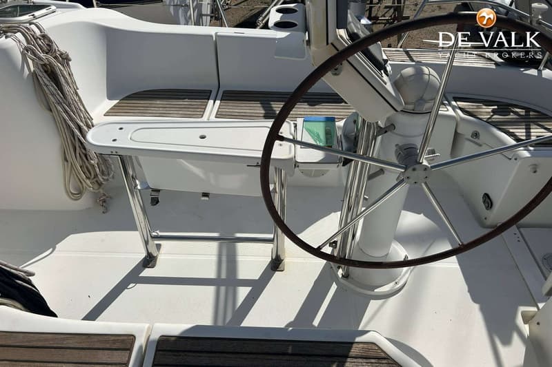Beneteau Oceanis Clipper 423 foto 15