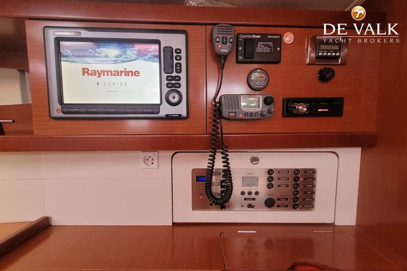 Beneteau Oceanis 54 foto 28