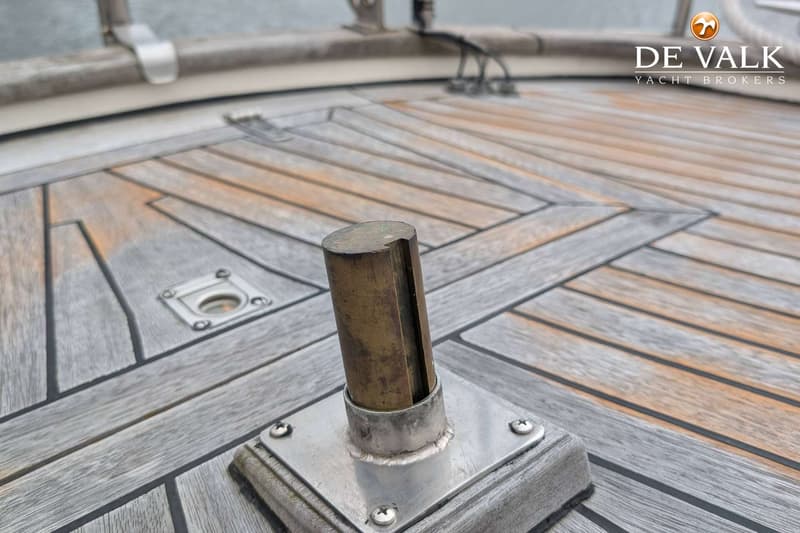 Hallberg Rassy 42 E foto 16