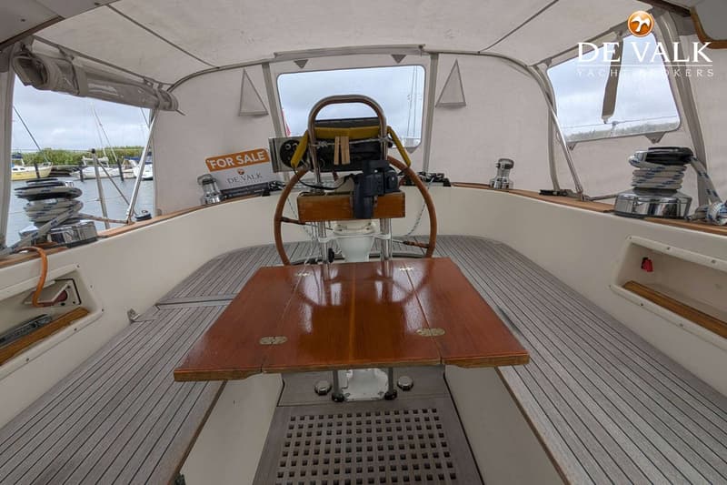 Hallberg Rassy 42 E foto 17