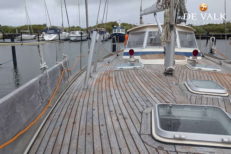 Hallberg Rassy 42 E foto 7