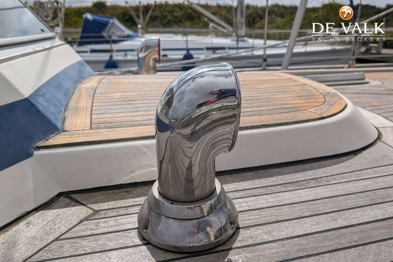 Hallberg Rassy 42 E foto 9