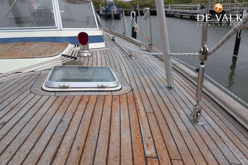 Hallberg Rassy 42 E foto 10