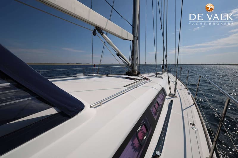 Beneteau Oceanis 58 foto 6