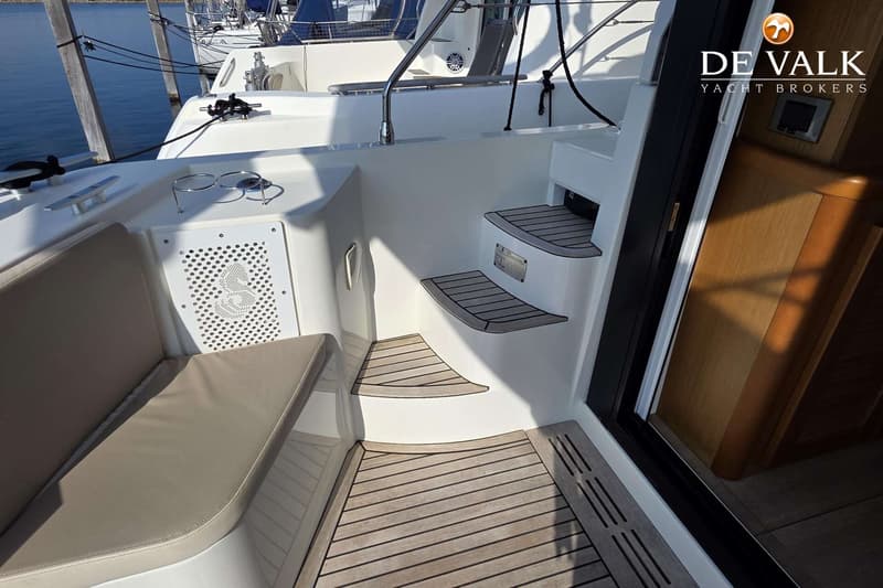 Beneteau Swift Trawler 35 foto 11
