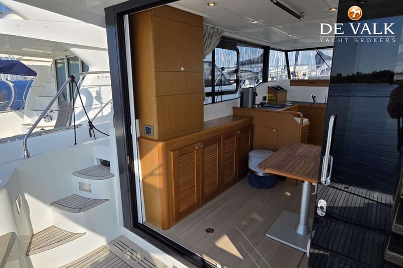 Beneteau Swift Trawler 35 foto 12