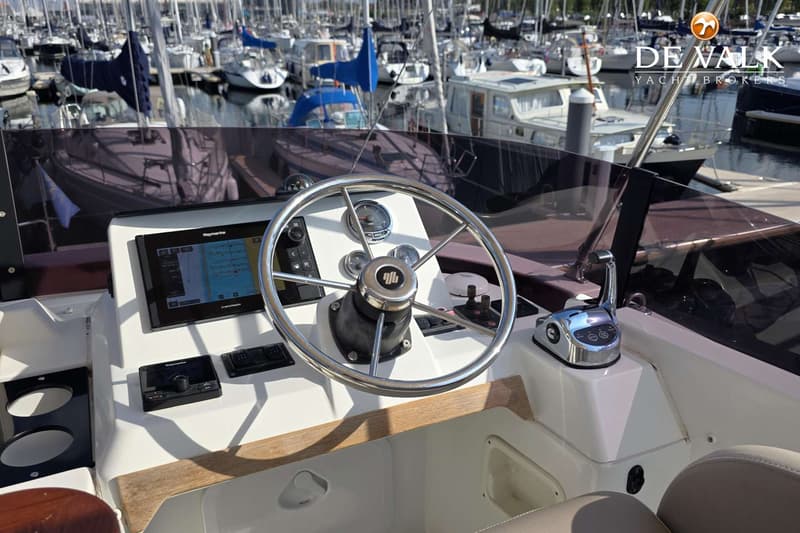 Beneteau Swift Trawler 35 foto 15