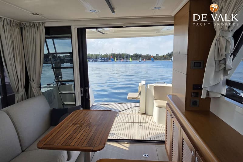 Beneteau Swift Trawler 35 foto 22