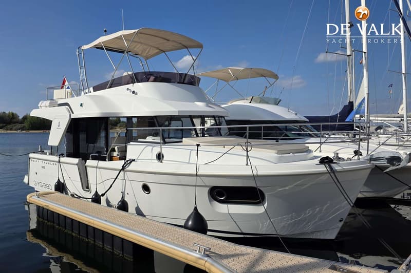Beneteau Swift Trawler 35 foto 5