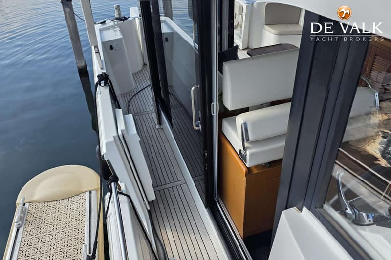 Beneteau Swift Trawler 35 foto 7