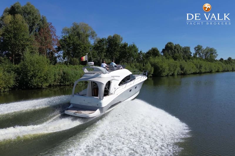 Beneteau Antares 36 foto 2