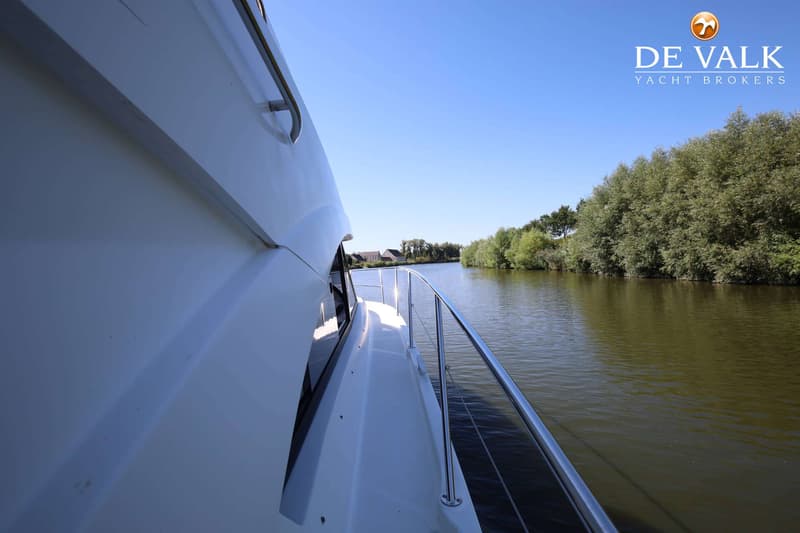 Beneteau Antares 36 foto 11