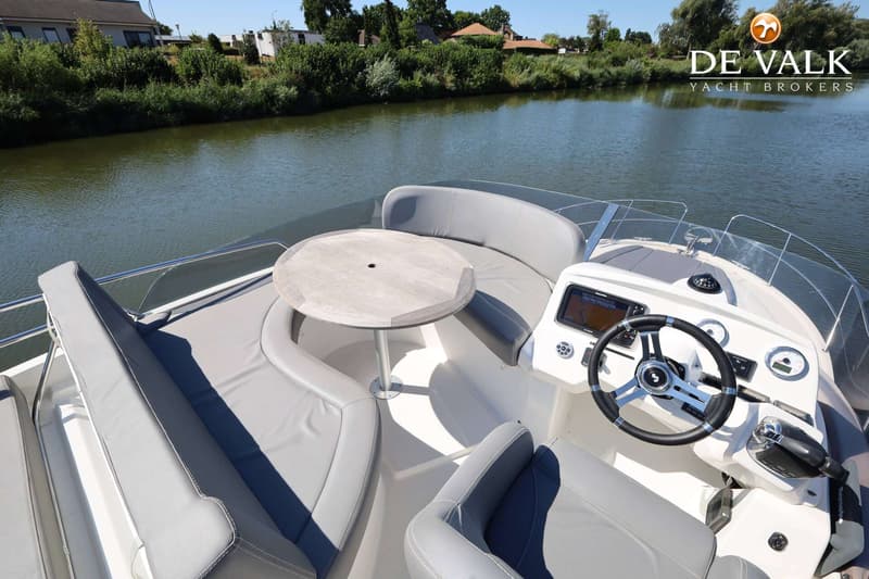 Beneteau Antares 36 foto 16