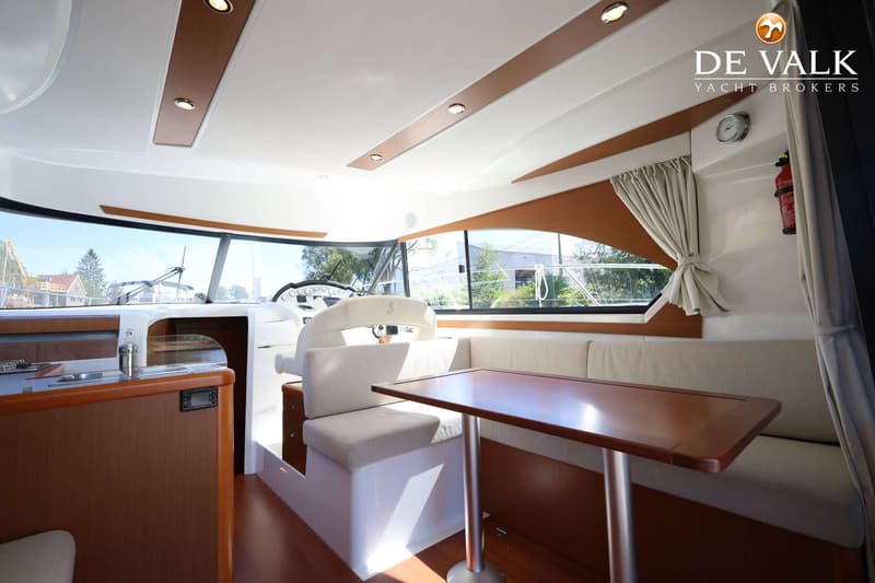 Beneteau Antares 36 foto 22