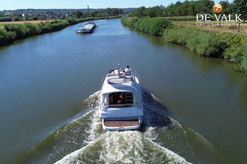 Beneteau Antares 36 foto 6