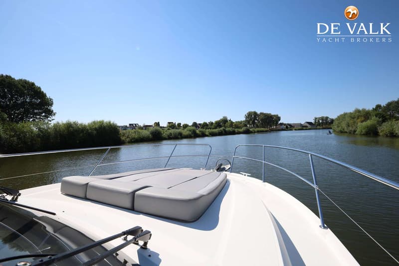 Beneteau Antares 36 foto 8