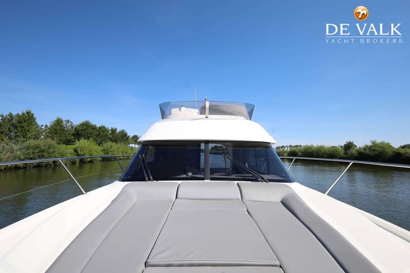 Beneteau Antares 36 foto 9