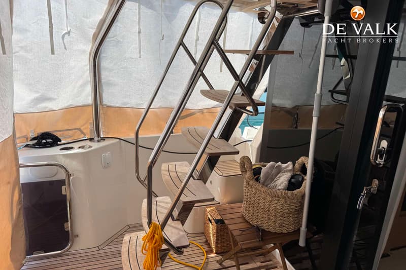 Beneteau Swift Trawler 48 foto 15