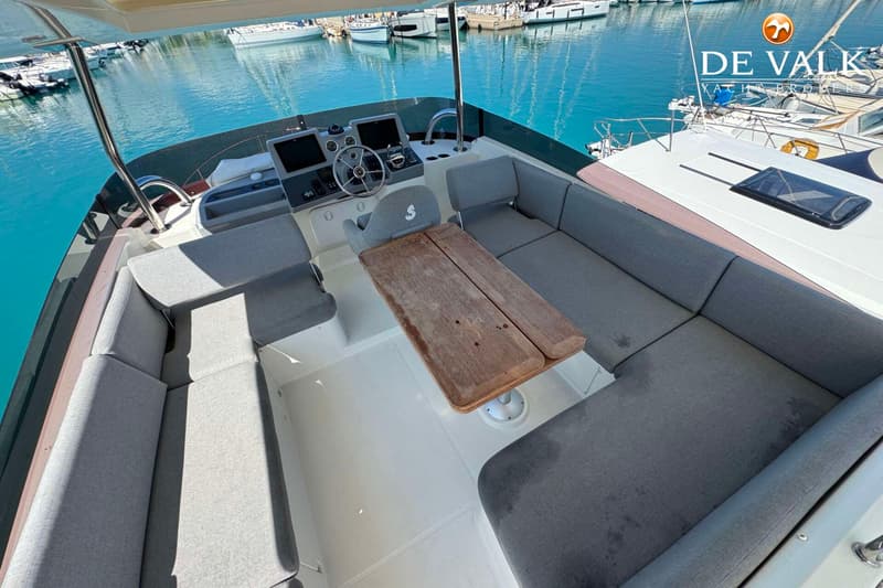 Beneteau Swift Trawler 48 foto 3