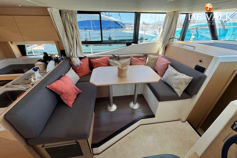 Beneteau Swift Trawler 48 foto 22