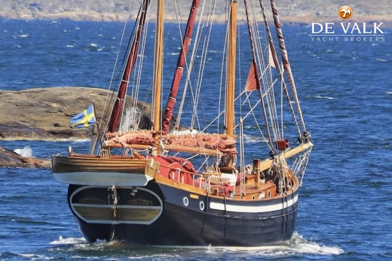 Small sailing ship From Laso foto 1