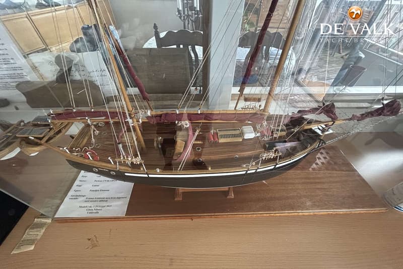 Small sailing ship From Laso foto 13
