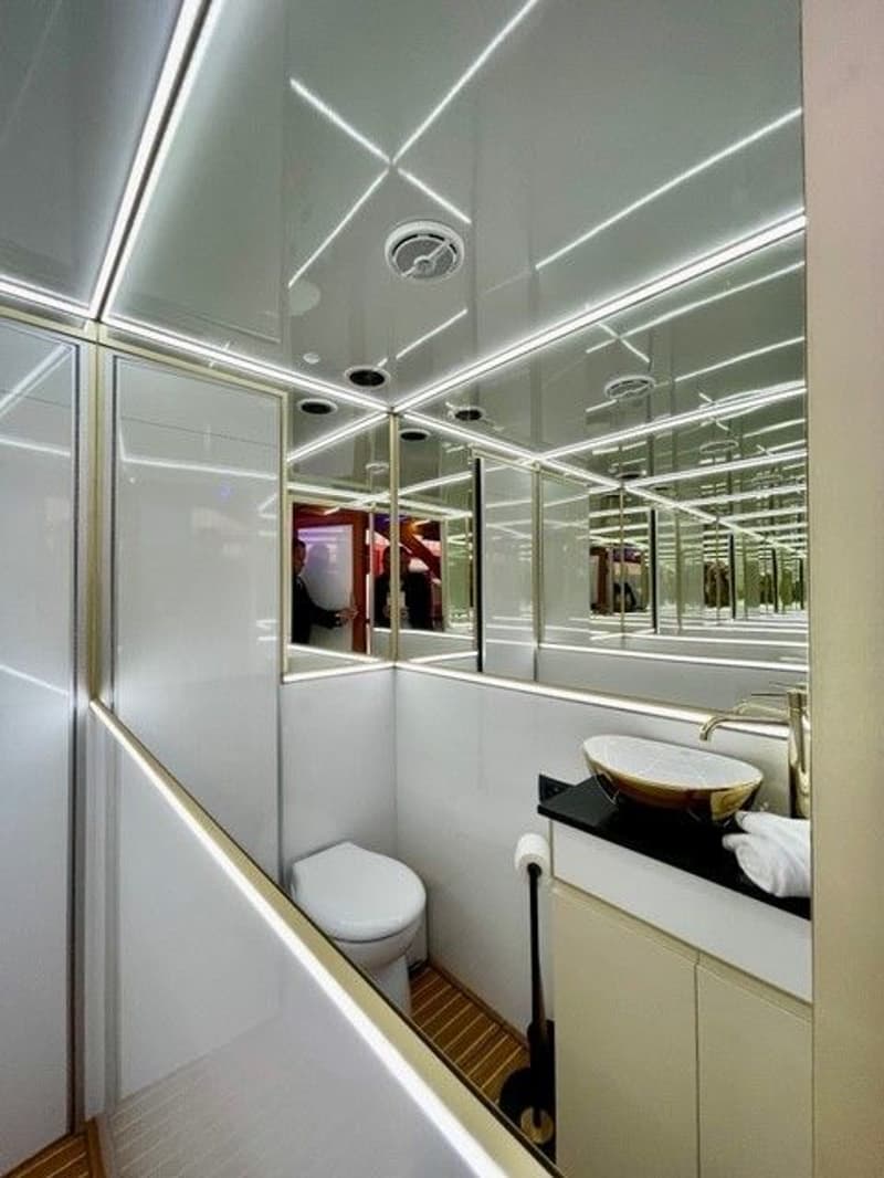 Houseboat Holiday HB 39 Elektrisch En Hybride + Sauna foto 18