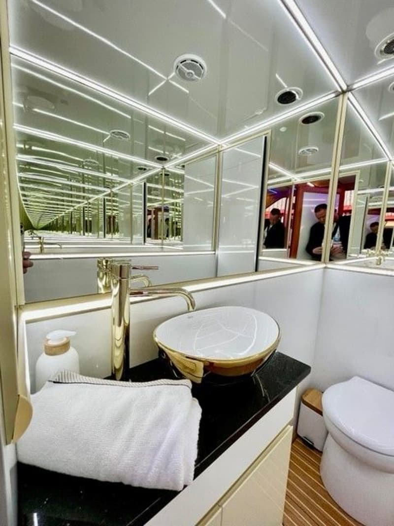 Houseboat Holiday HB 39 Elektrisch En Hybride + Sauna foto 19
