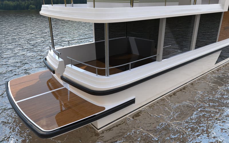 De achterkant van een witte boot met een houten zwemplateau en een open achterdek met reling. — DiviNavi M-1542 SL Houseboat