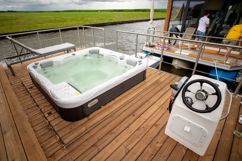 Twin M-Cabin Houseboat foto 4