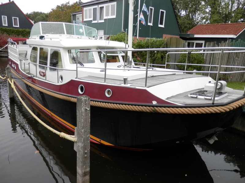 Linssen 380 Dutch Sturdy AC Twin foto 3