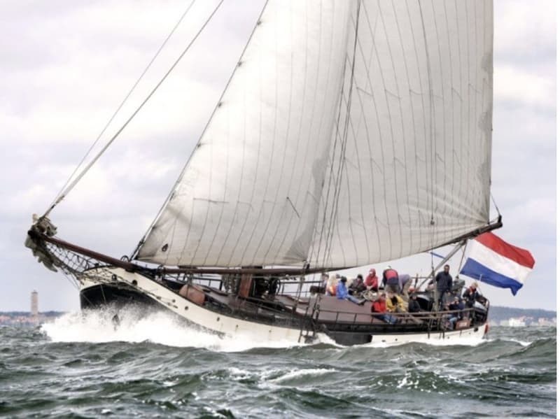 Hasselteraak 24.00 Charter/woonschip foto 1