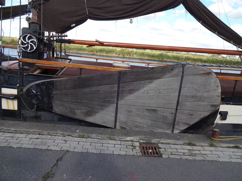 Hasselteraak 24.00 Charter/woonschip foto 7