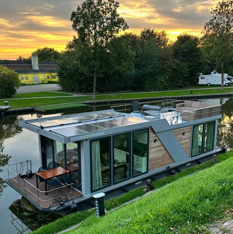 Houseboat Friesland 12.75 X 4.50 (inboard Engine) foto 1