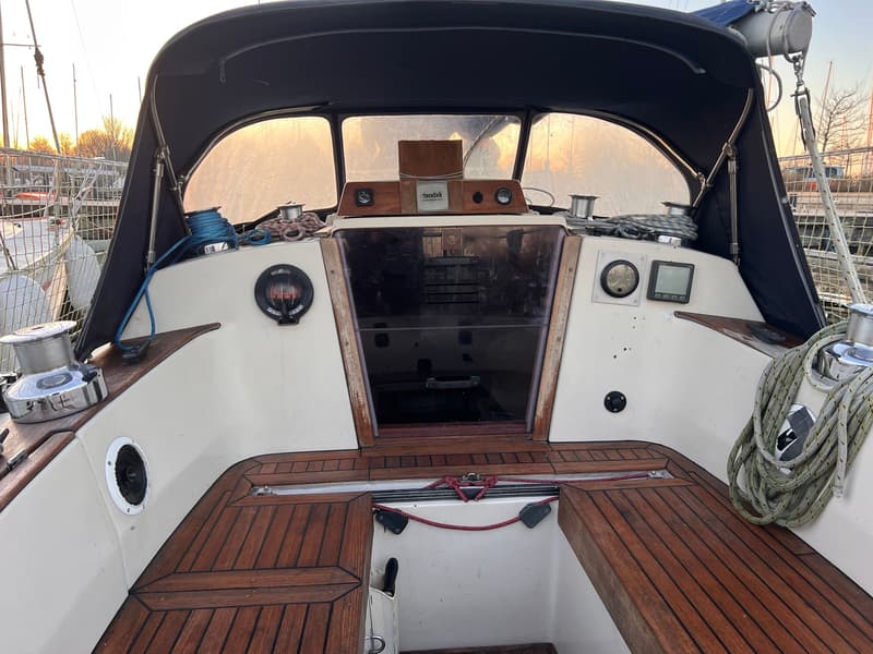 Beneteau First 30 foto 14