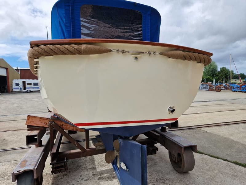 Overnaadse Sloep 750 foto 6
