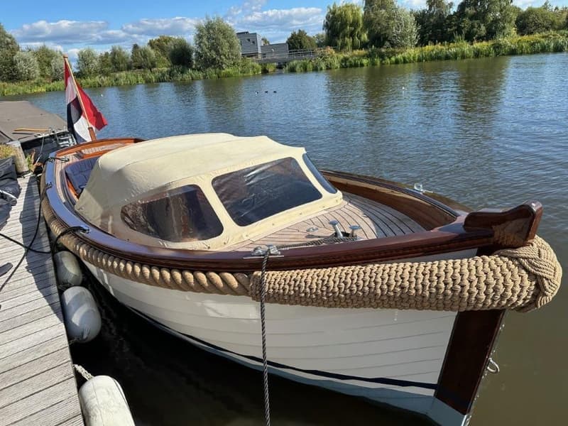 Victoria Sloep 720 foto 1