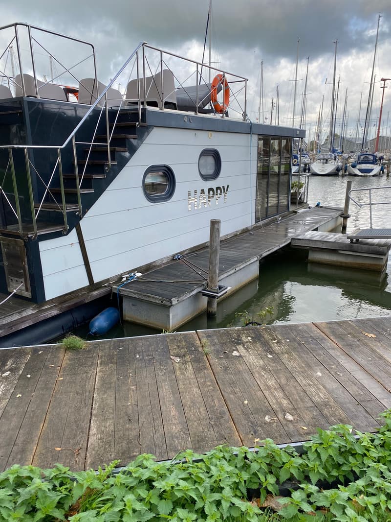 Campi 400 Houseboat Warns Met Ligplaats , Eigen Steiger En Chartermogelijkheid Houseboats foto 2