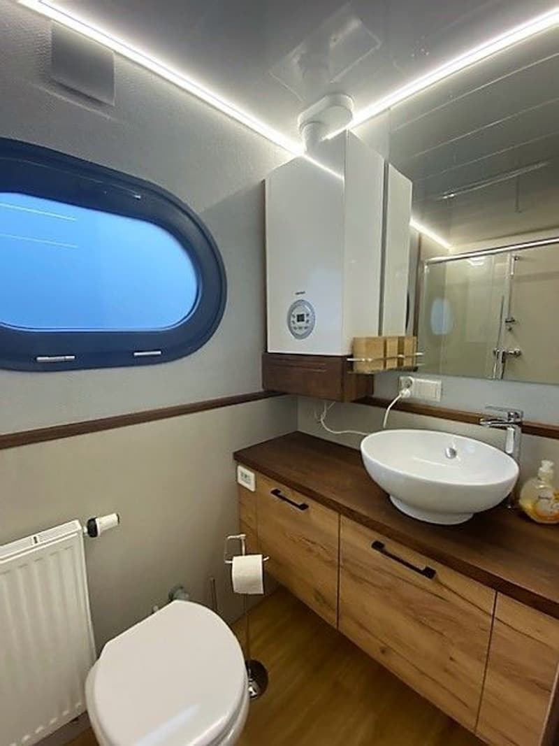 Campi 400 Houseboat Warns Met Ligplaats , Eigen Steiger En Chartermogelijkheid Houseboats foto 13