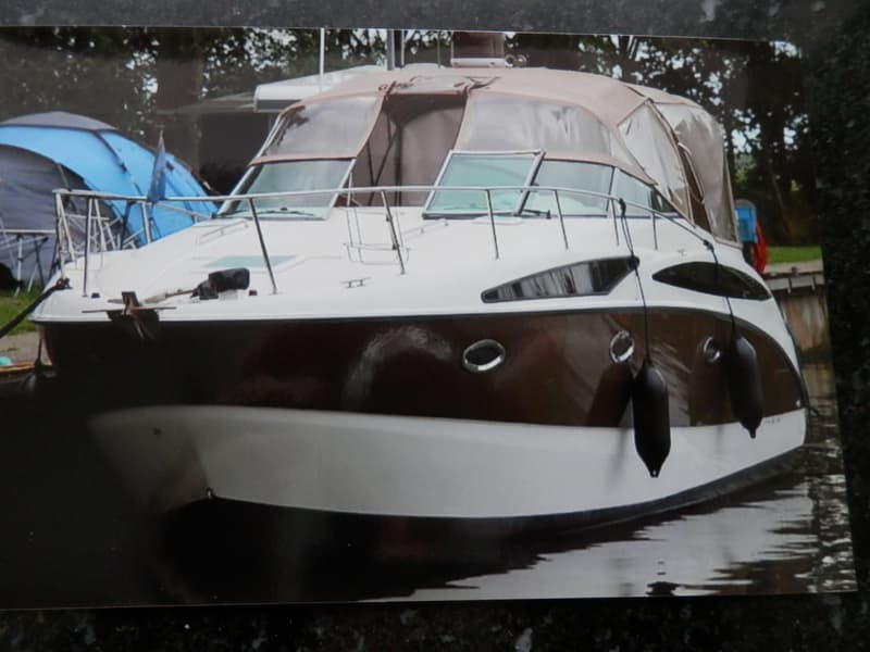 Bayliner 325 SB foto 1