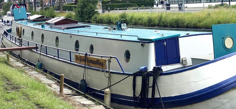 Skutsje Varend Woonschip 19.98 foto 7
