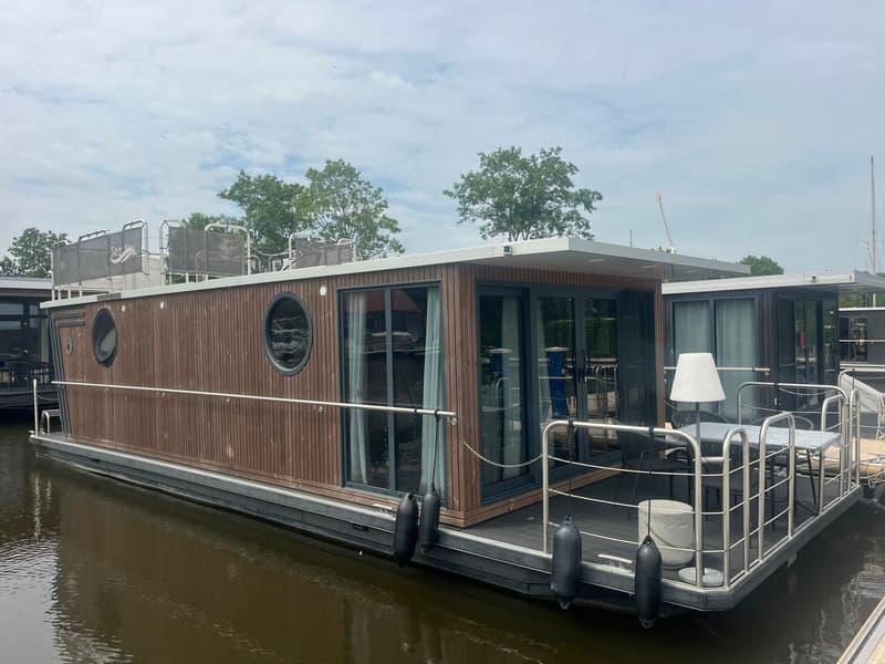 Nordic Season Houseboat NS 40 Eco 36m2 Sneekermeer Ligplaats foto 1