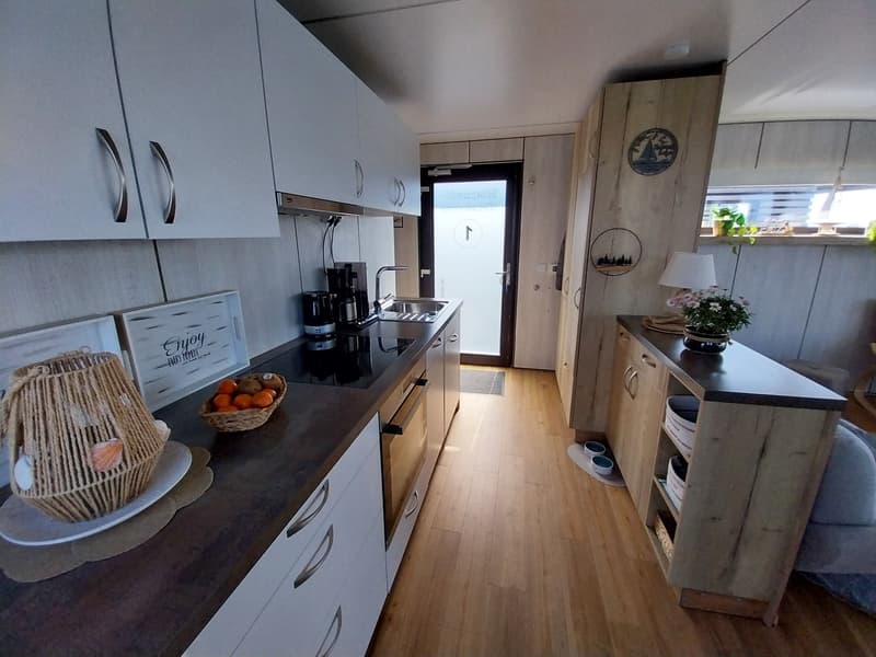HT4 Houseboat Lelystad Ligplaats foto 14