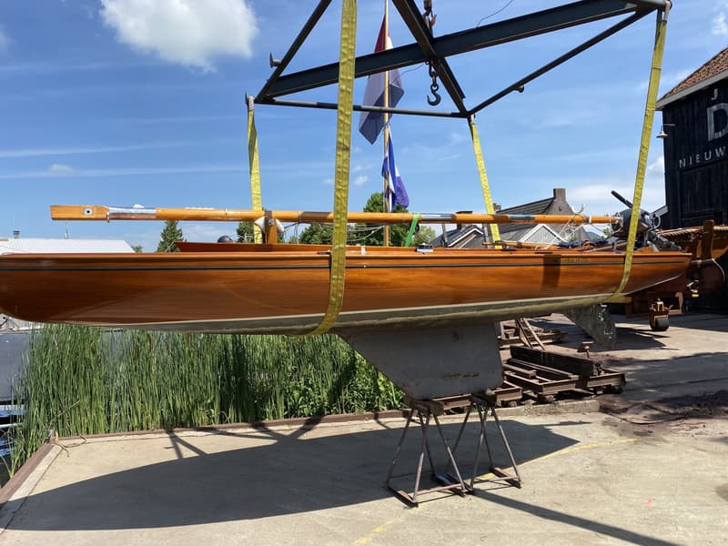 16m2 Open Zeilboot foto 2