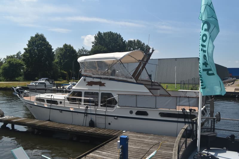Van Der Valk 1300 Fly Bridge foto 2