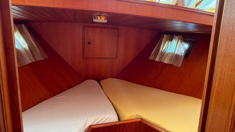 Van Der Valk 1300 Fly Bridge foto 17