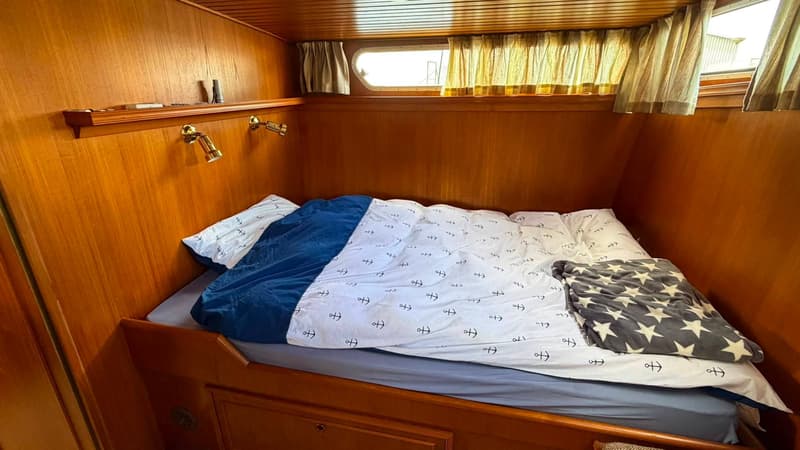 Van Der Valk 1300 Fly Bridge foto 18