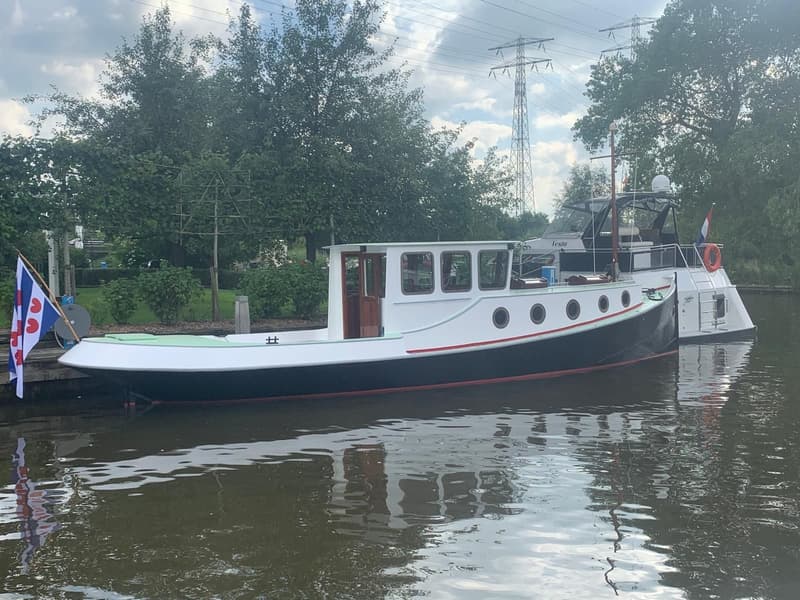 Amsterdamse Sleepboot 13.00 foto 2